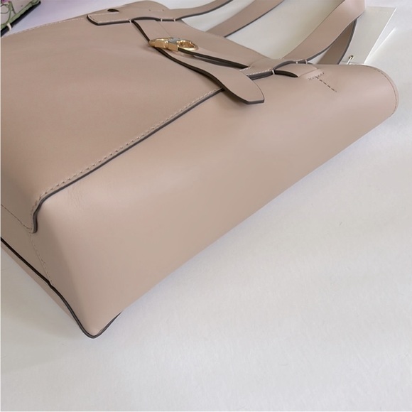 Tory Burch Gemini Leather Tote in Perfect Sand - Picture 6 of 15
